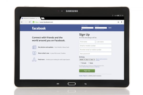How To Use Facebook Live Audio Stream---www.connectnigeria.com
