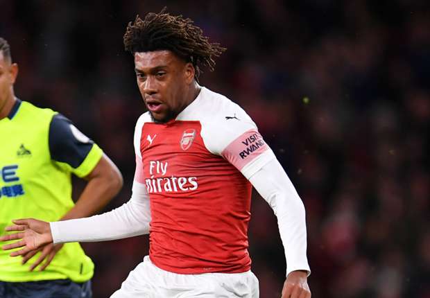 alex-iwobi-arsenal-vs-huddersfield_qevydam54g6e1u3tt83i2jurz