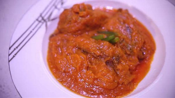tomato-less-stew-bukies-kitchen-muse-bellanaija-may2016Screen-Shot-2016-06-07-at-12.01.51_
