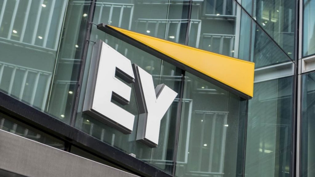 Ernst Young (EY)